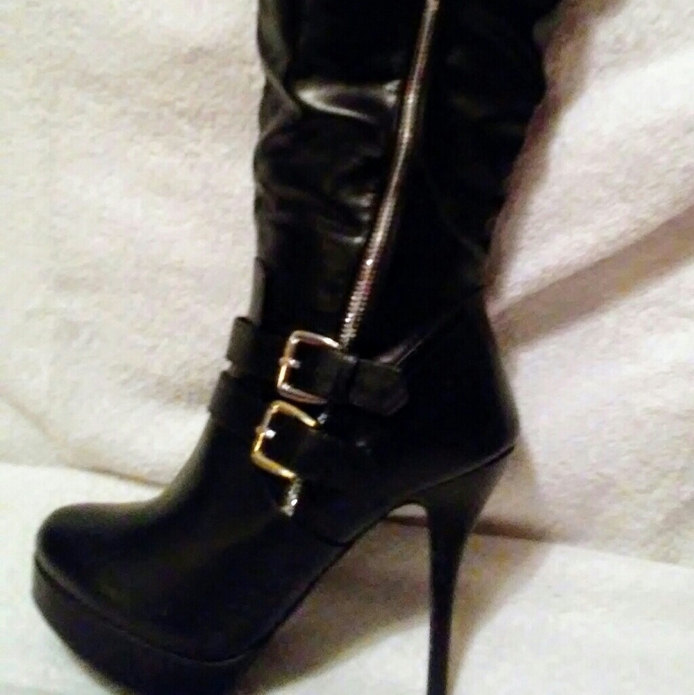 Sexy knee high boots